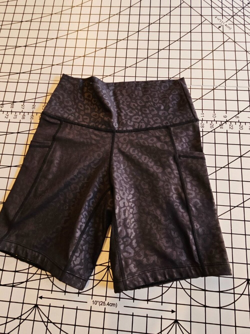 Constantly Varied Gear - Black Leopard Signature Shorts 7 inch XS